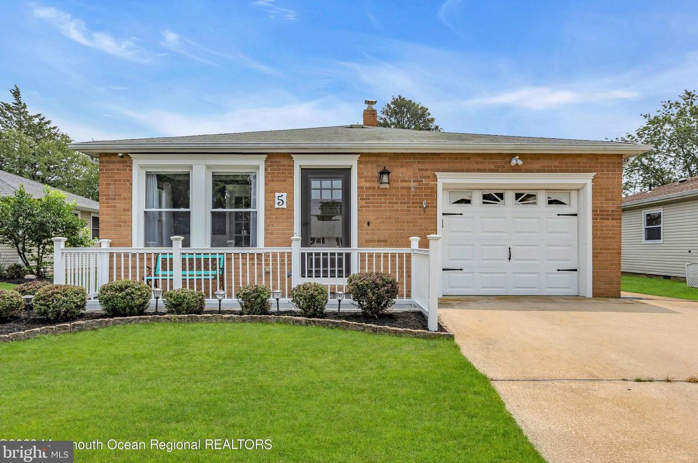 5 Marathon St, Toms River, NJ 08757-3726