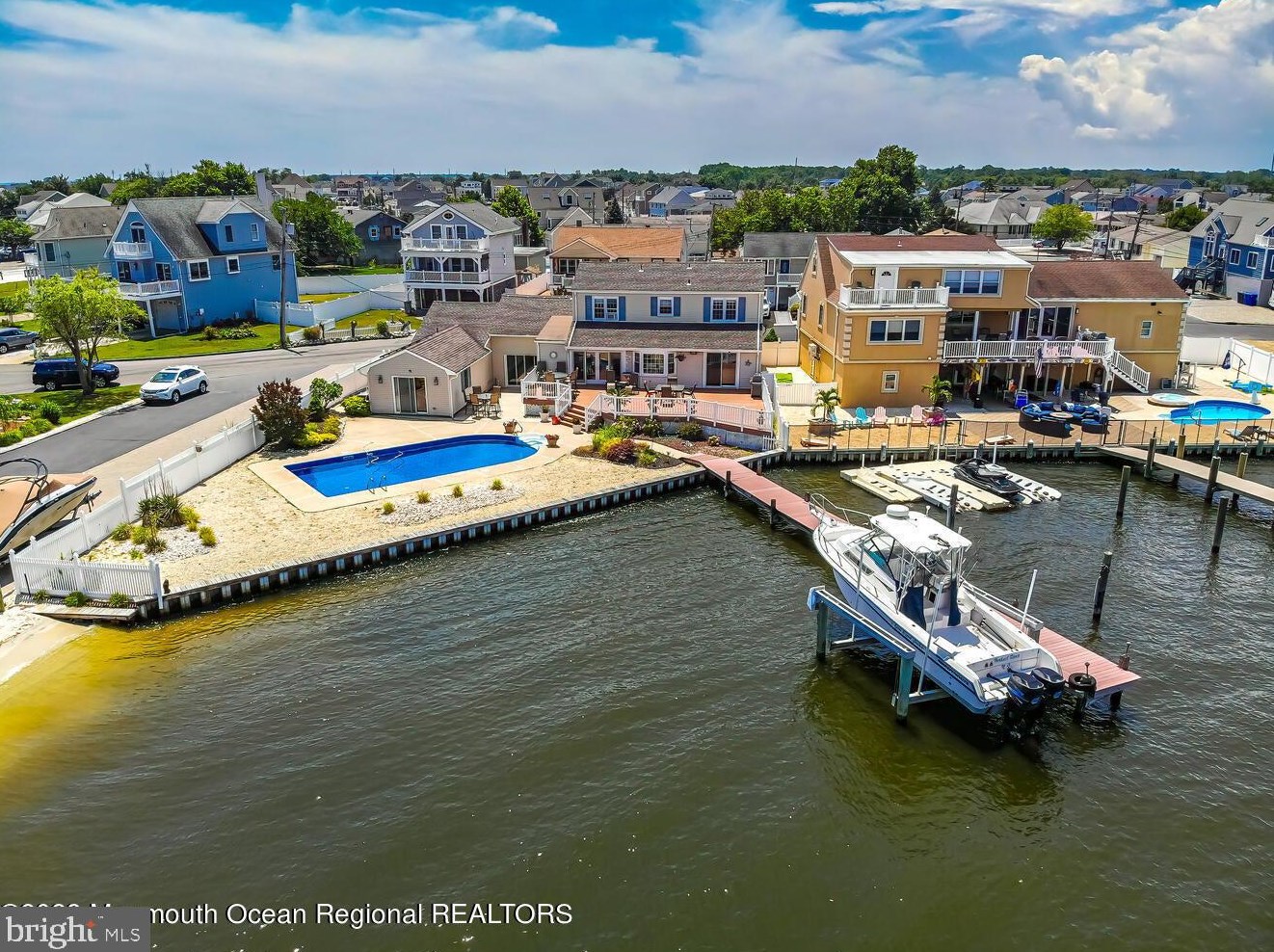 3242 Windsor Ave, Toms River, NJ 08753-4871