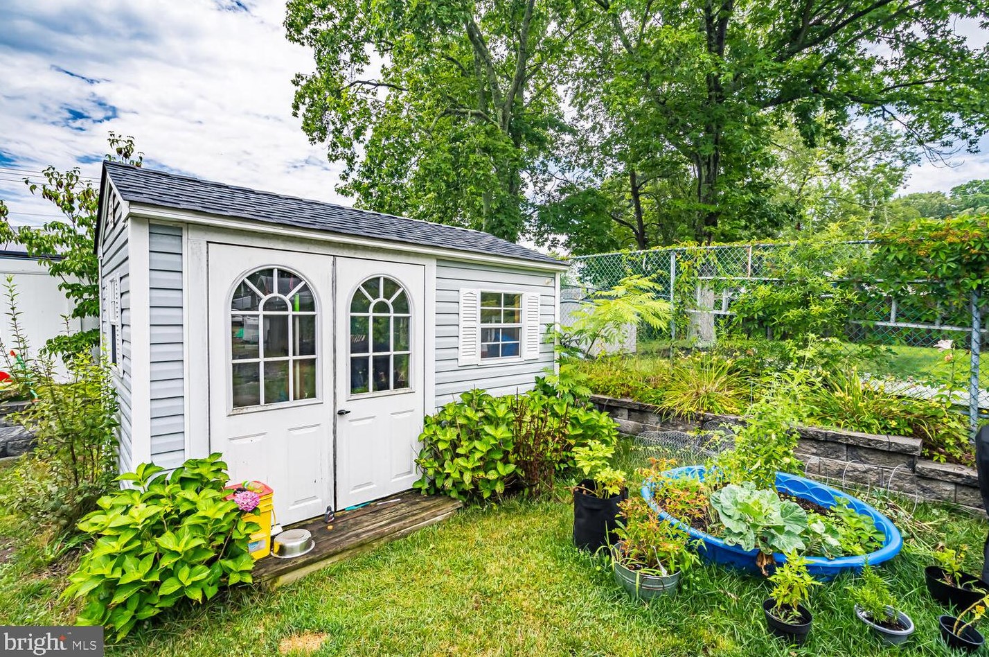 224 S Pulaski Blvd, Tuckerton, NJ 08087