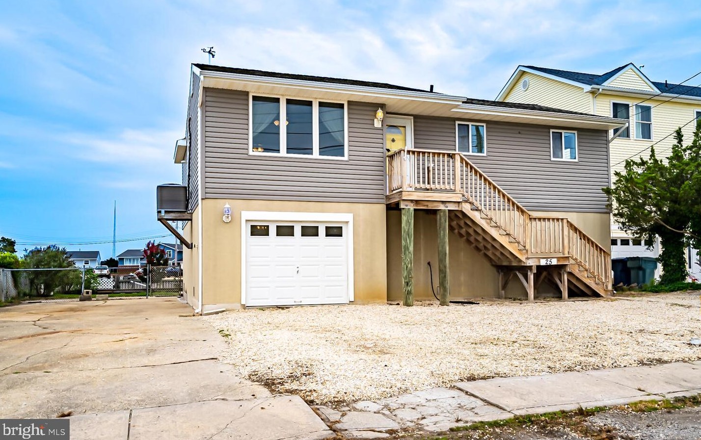 25 Forecastle Dr, Tuckerton, NJ 08087-1549