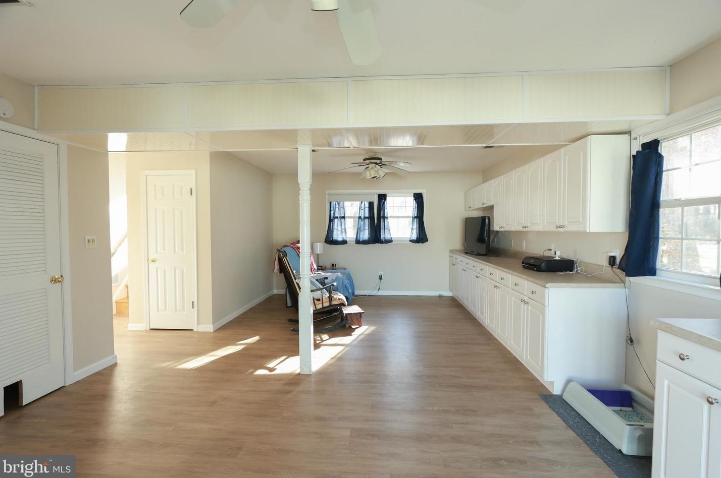 277 Center St, Tuckerton, NJ 08087-2108