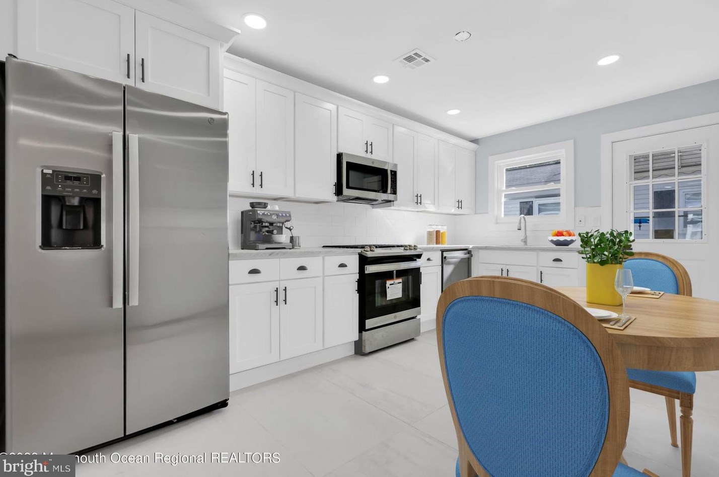 4 Madera Ct, Toms River, NJ 08757
