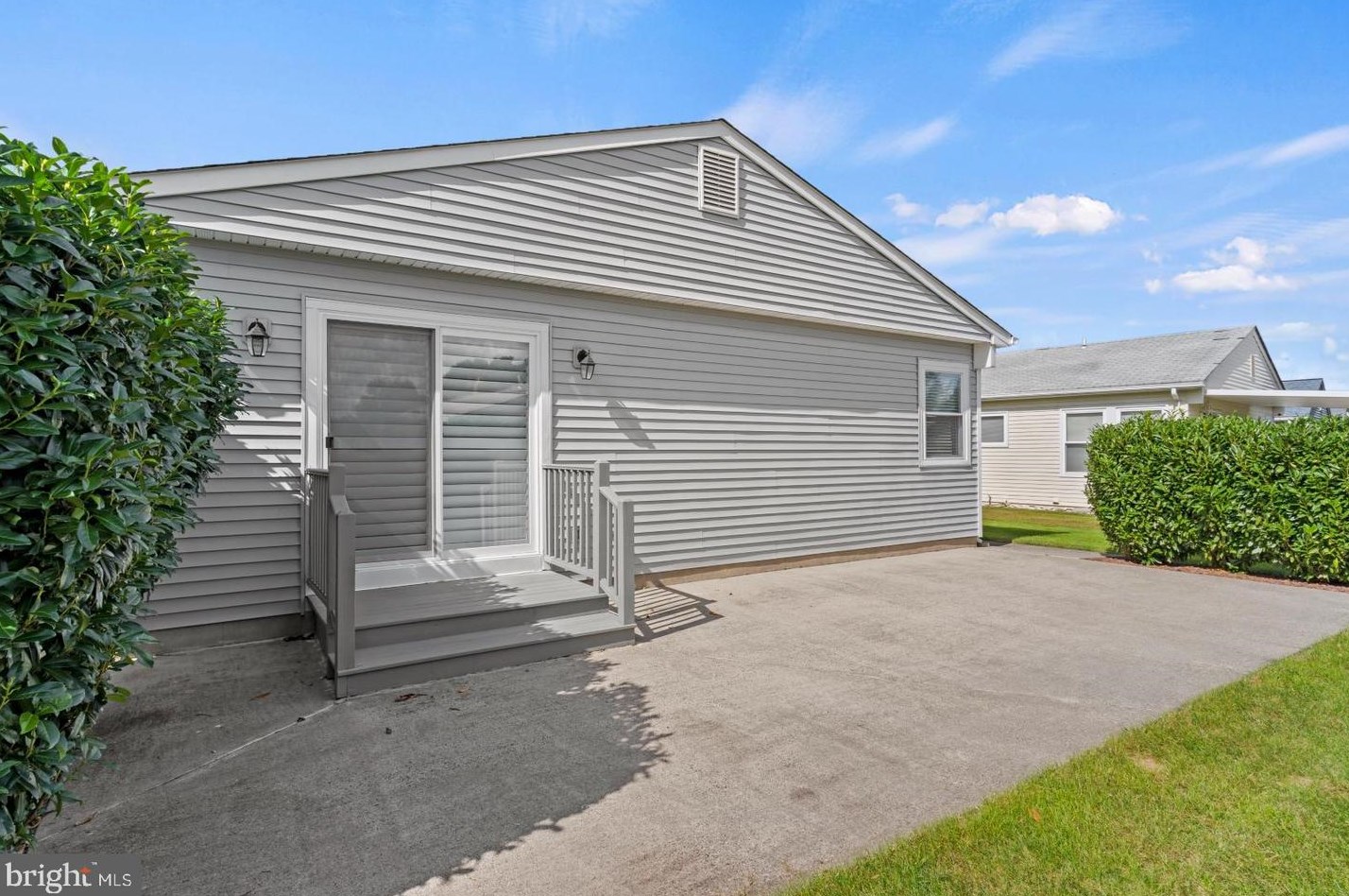 14 Olstins Ct, Toms River NJ 08757-6243 exterior