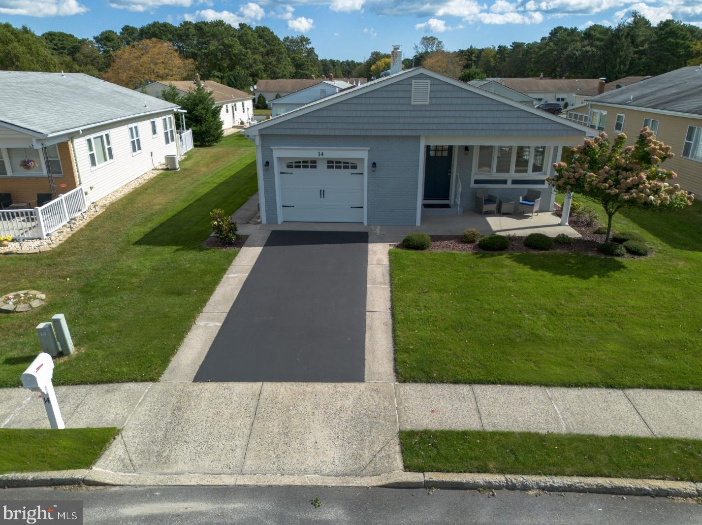 14 Olstins Ct, Toms River NJ 08757-6243 exterior