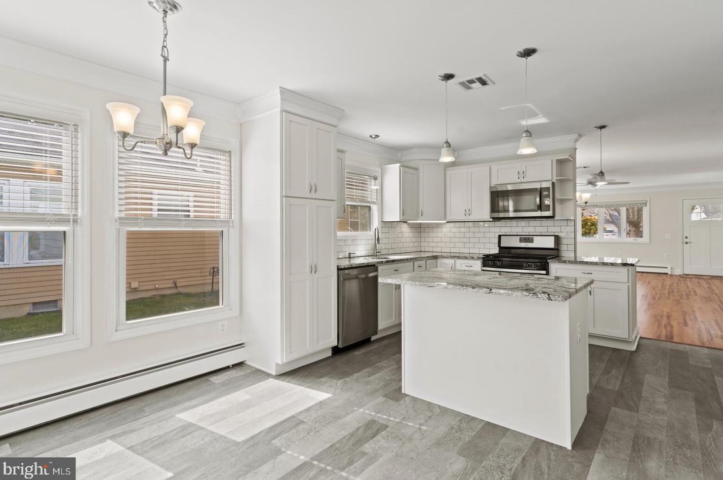 14 Olstins Ct, Toms River NJ 08757-6243 exterior