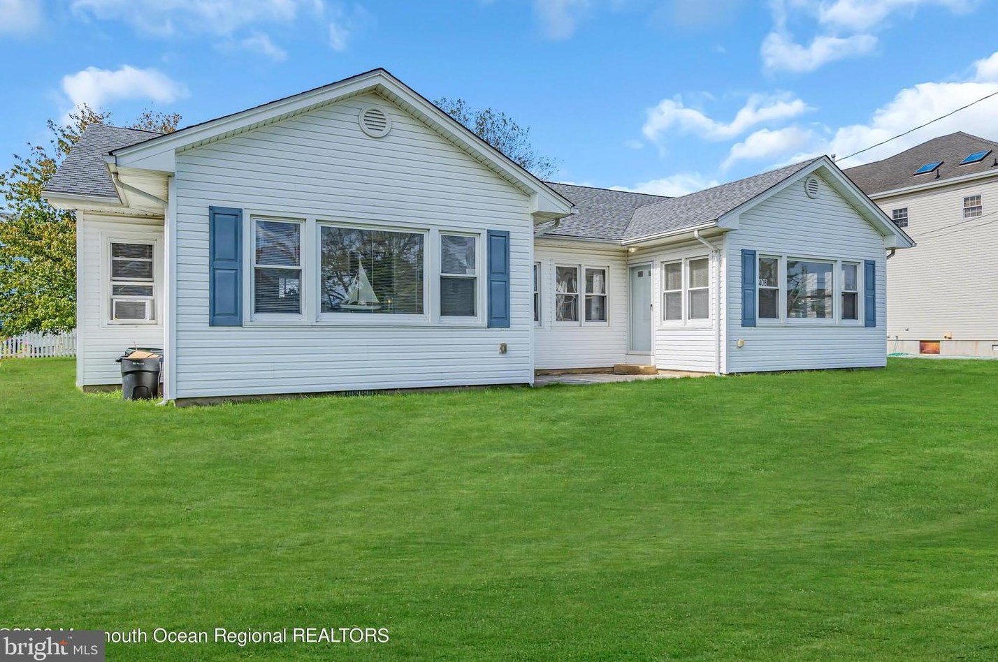 408 Newport Ave, Ocean Gate, NJ 08740