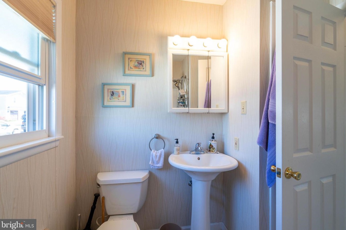26 Louisiana Dr, Tuckerton NJ  08087-1020 exterior