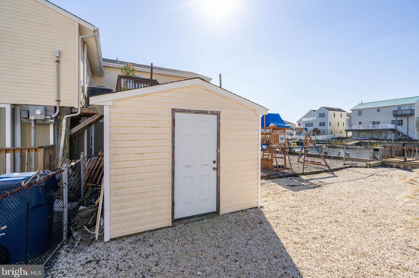 26 Louisiana Dr, Tuckerton NJ  08087-1020 exterior