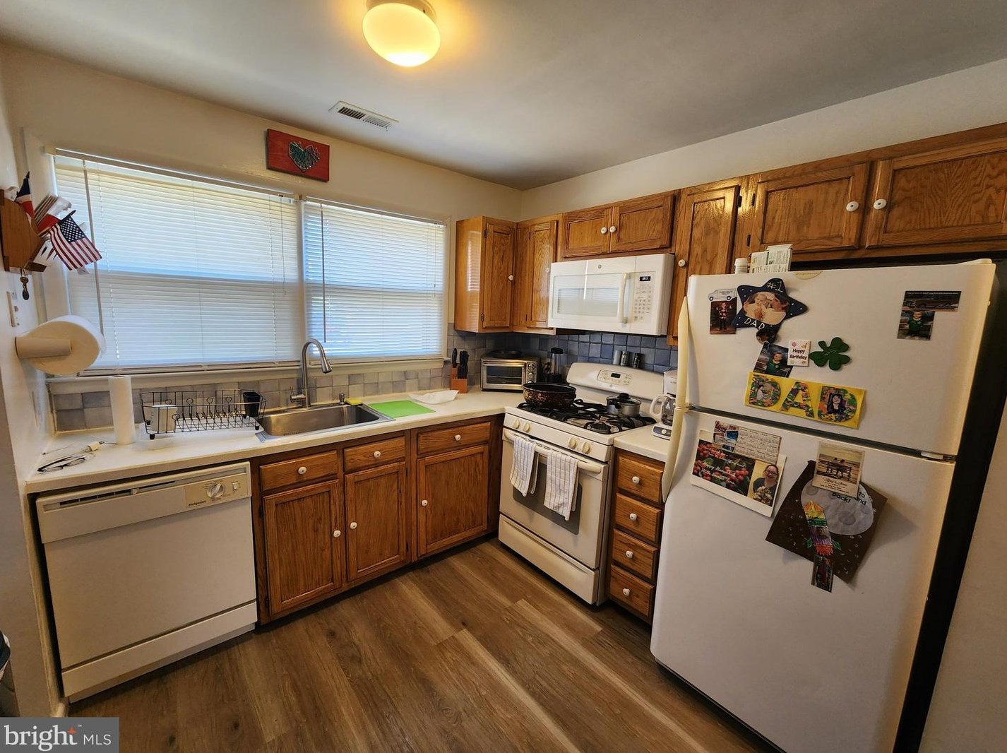 79 Pin Oak Ln, Tuckerton, NJ 08087