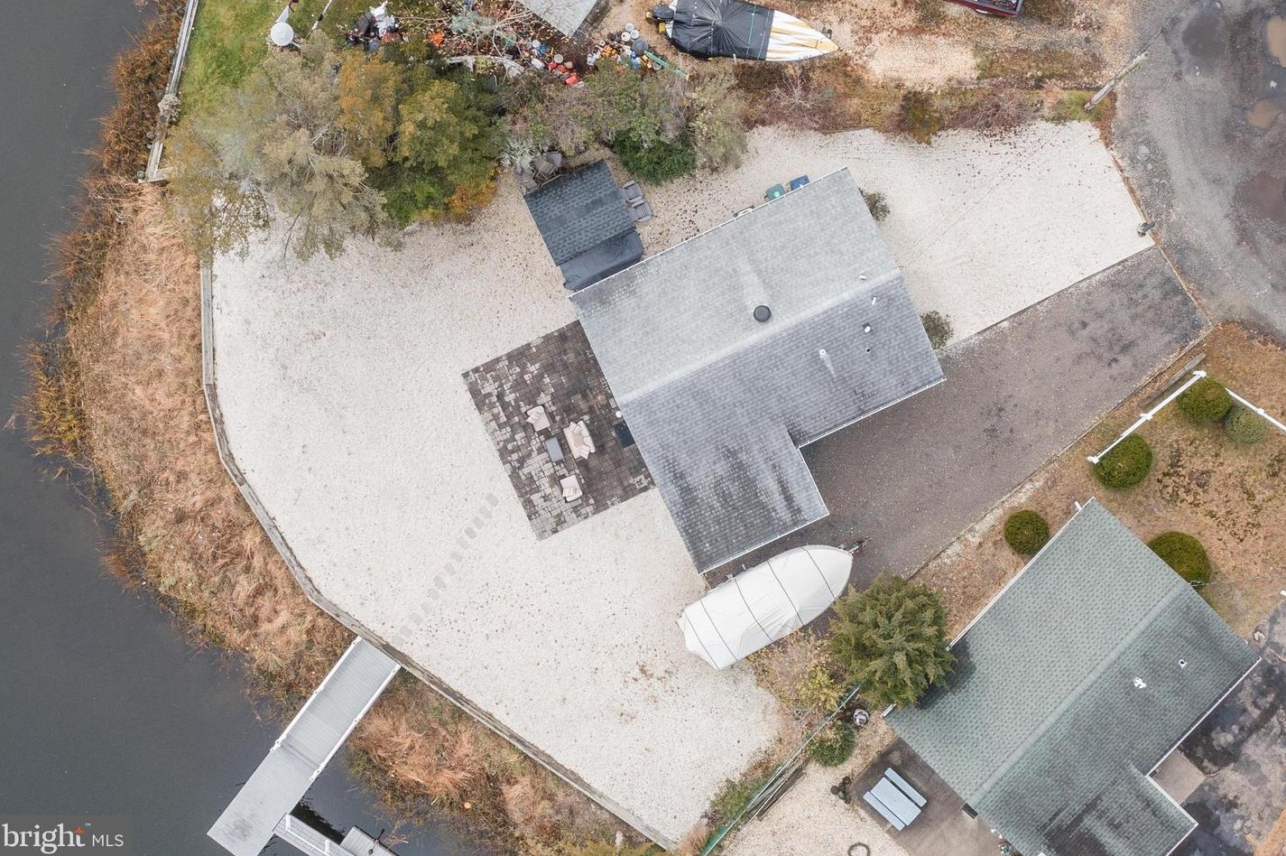 41 Los Angeles Dr, Tuckerton NJ  08087-1211 exterior