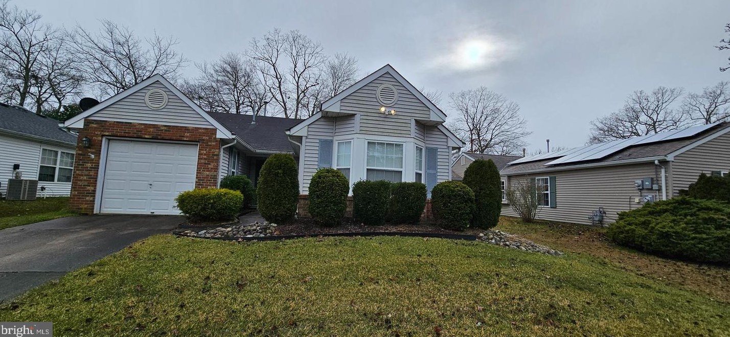 126 Danbury Dr, Tuckerton, NJ 08087