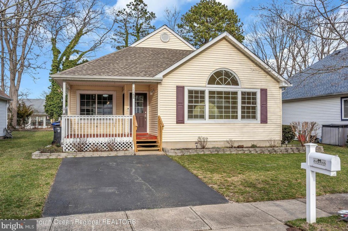 2342 Mount Hood Ln, Toms River NJ  08753-1521 exterior