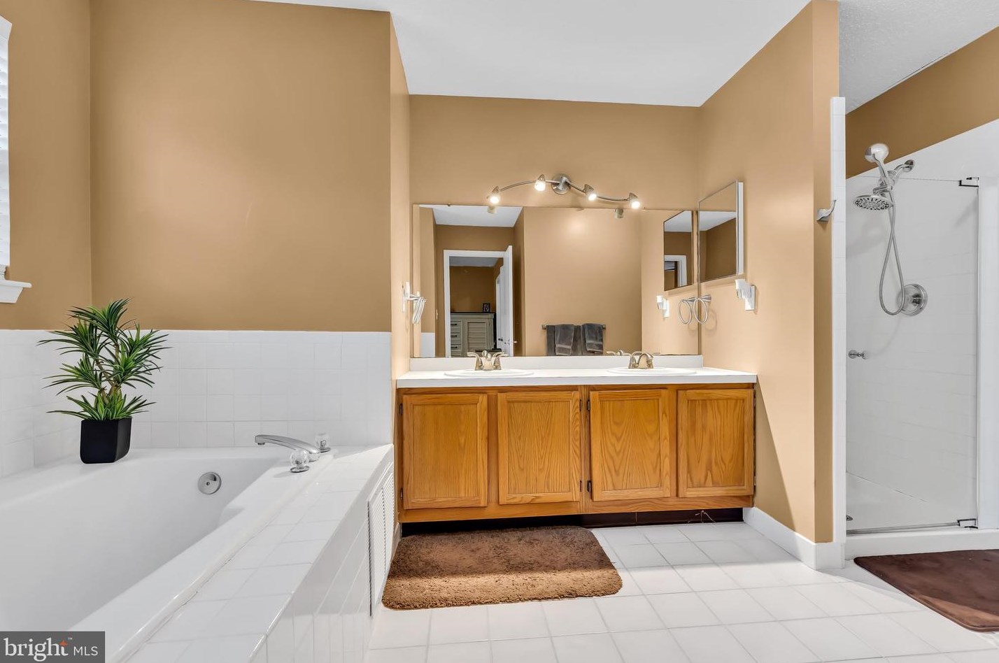 4202 Norma Pl, Toms River NJ  08755-1073 exterior