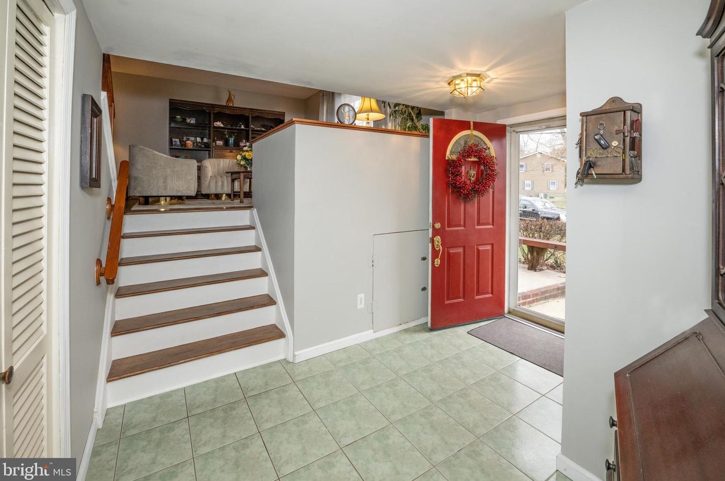 10 Villanova Dr, Jackson Twp, NJ 08527