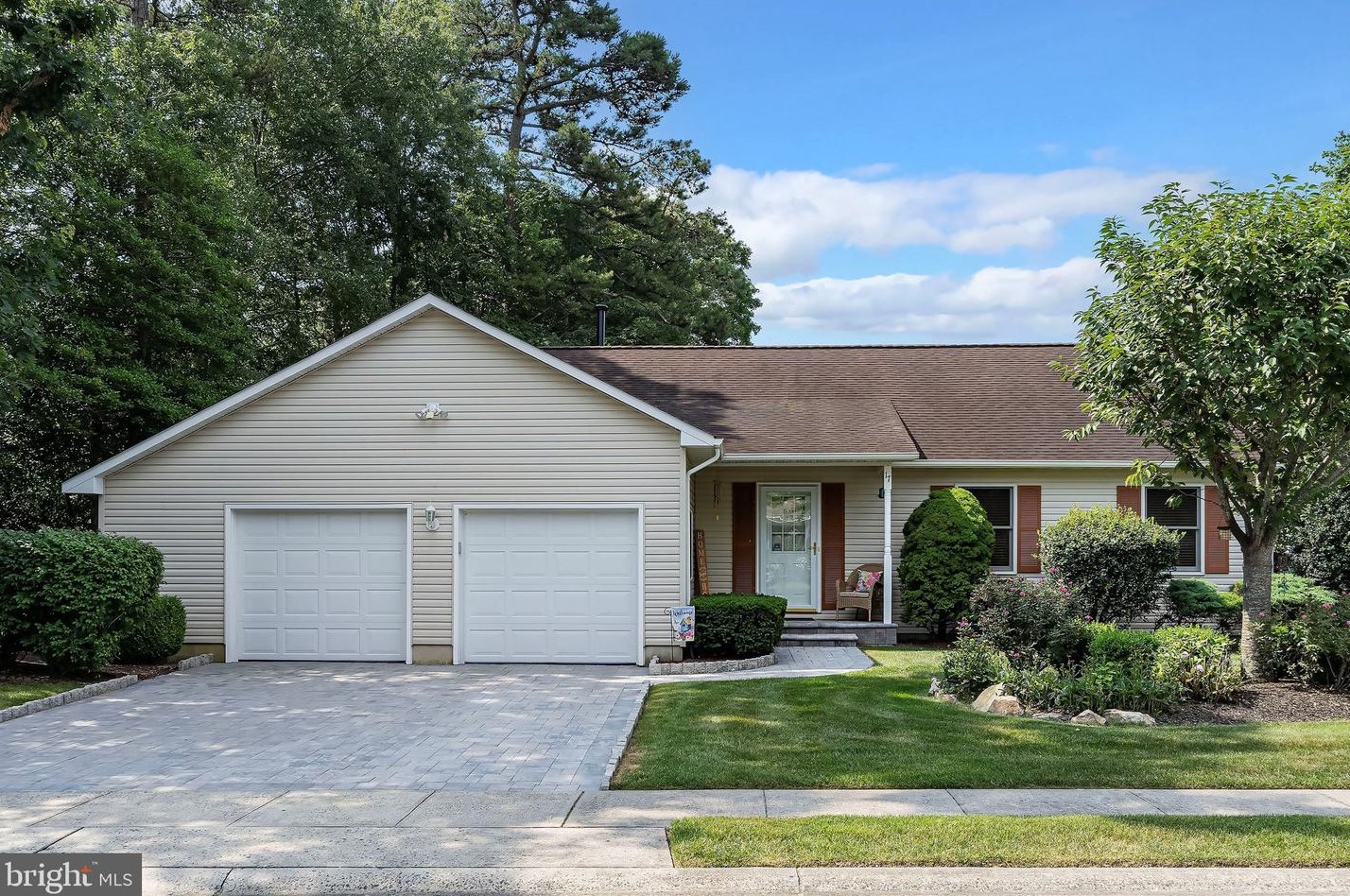 17 Shoveler Ln, Cedar Bonnet Island, NJ 08050