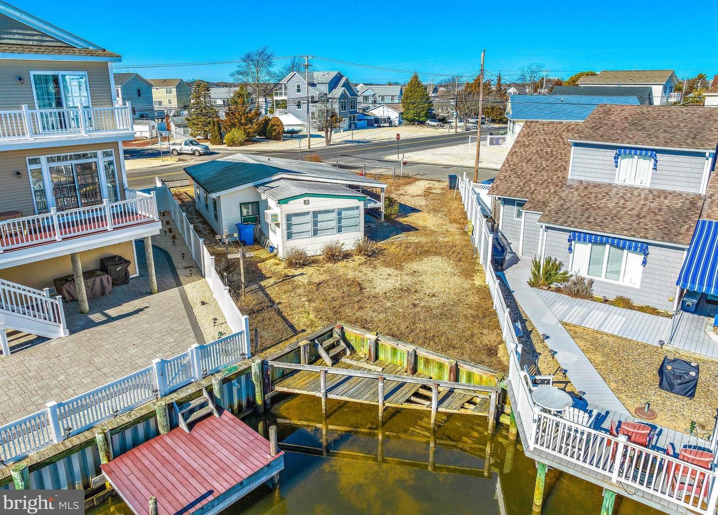 964 Mill Creek Rd, Cedar Bonnet Island, NJ 08050