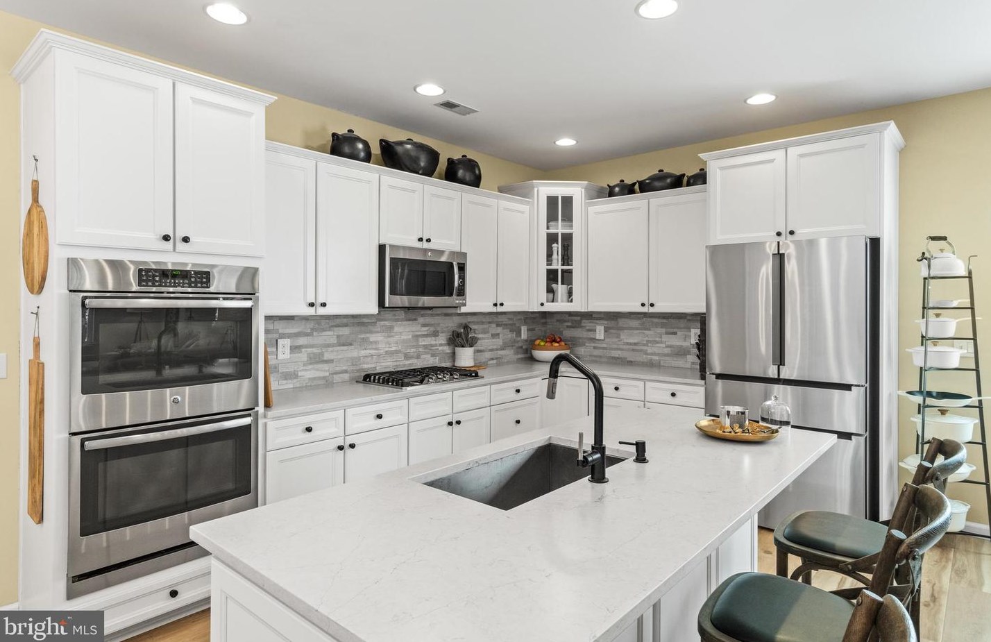 105 Newport Way, Tuckerton NJ  08087-3644 exterior