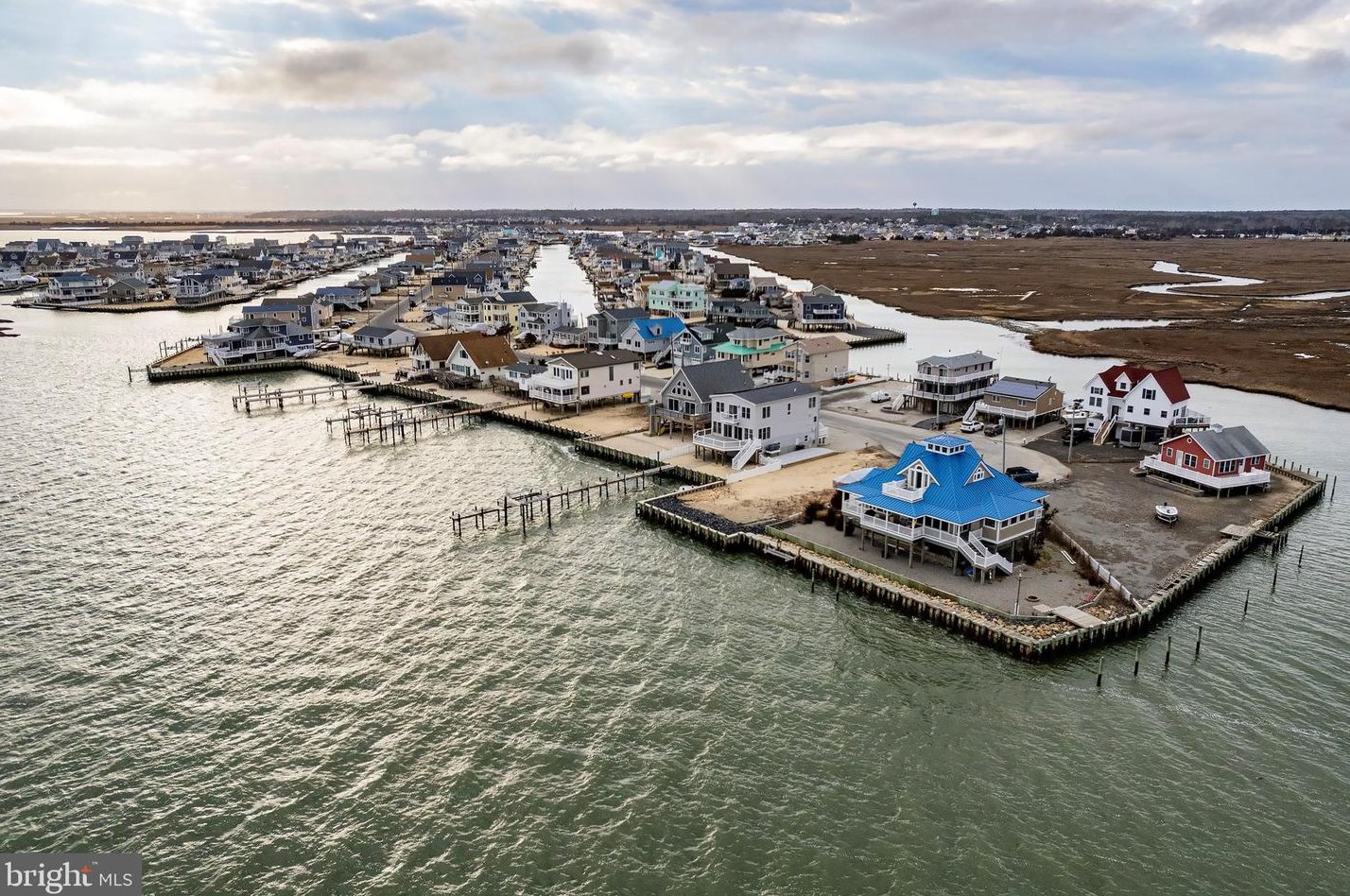 250 Heron Rd, Tuckerton NJ  08087-2410 exterior