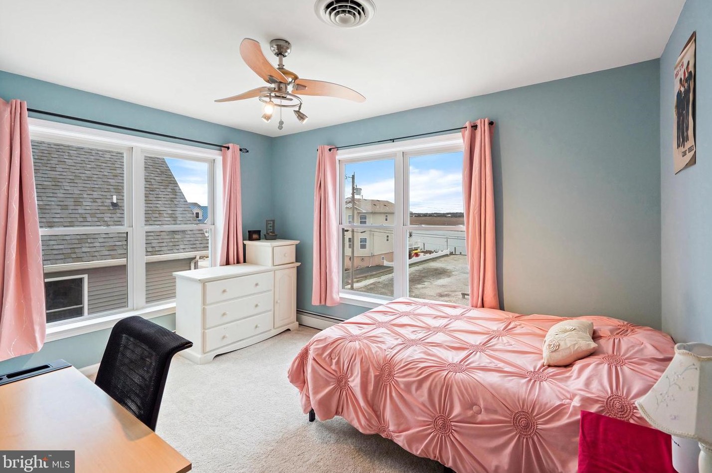 250 Heron Rd, Tuckerton NJ  08087-2410 exterior