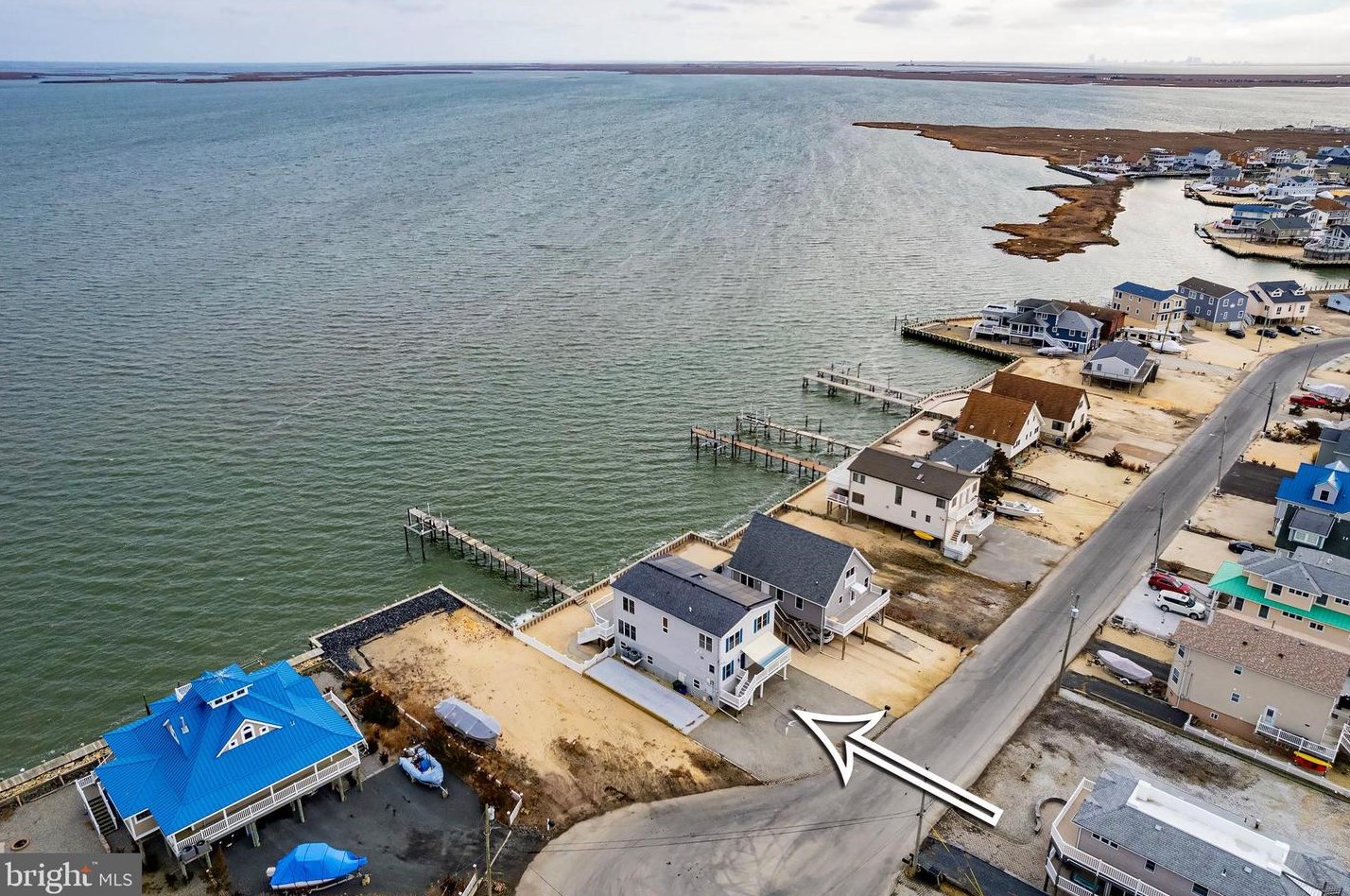 250 Heron Rd, Tuckerton NJ  08087-2410 exterior
