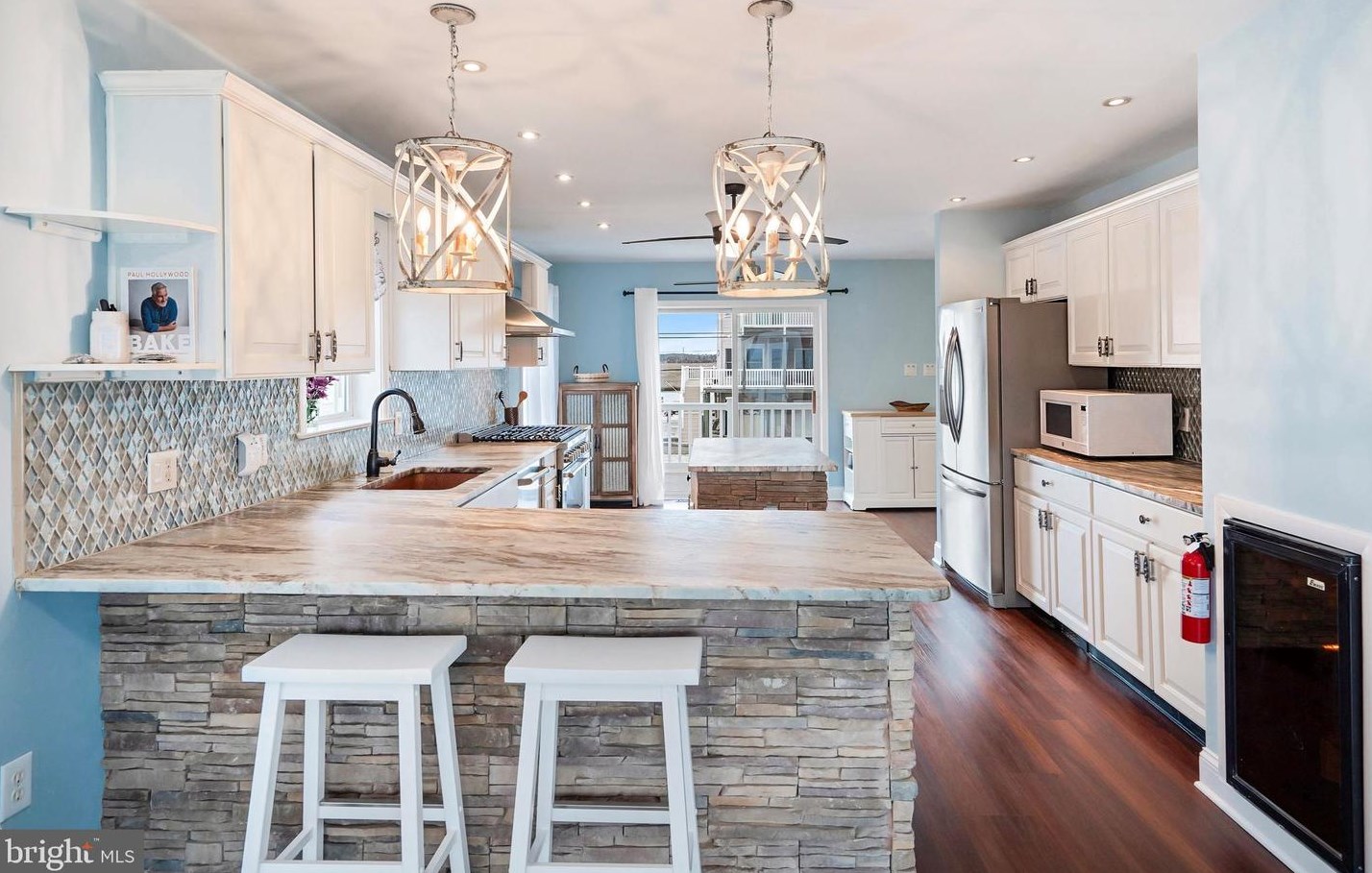 250 Heron Rd, Tuckerton NJ  08087-2410 exterior
