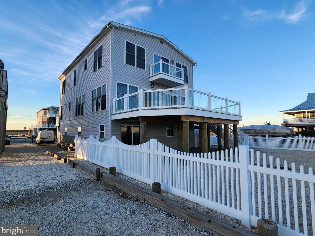 250 Heron Rd, Tuckerton NJ  08087-2410 exterior