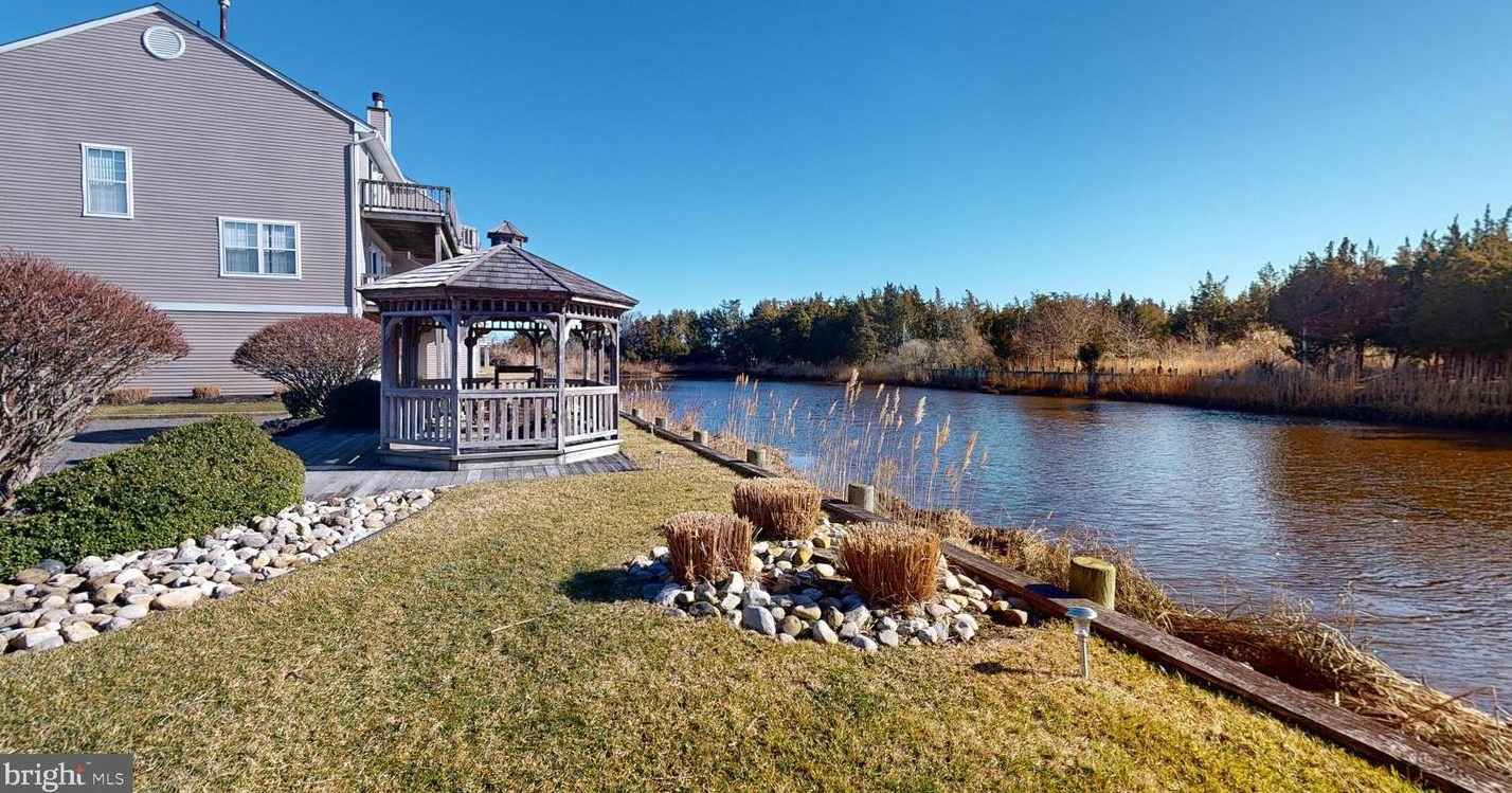 23 Southwinds Dr, Tuckerton, NJ 08087-1026