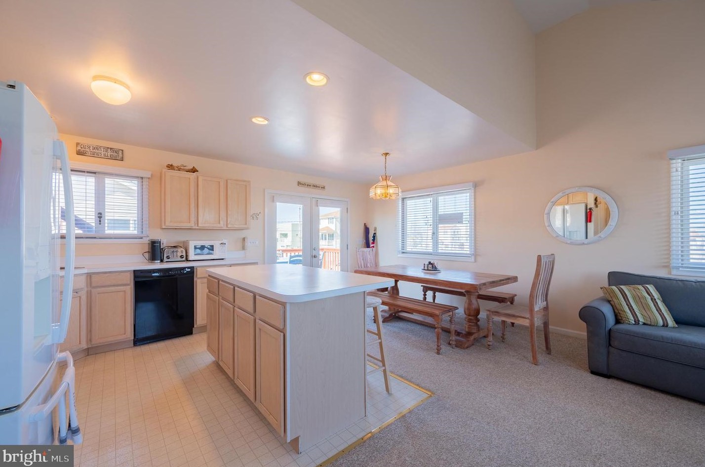 2 Connecticut Ave, Long Beach Township NJ  08008-3413 exterior