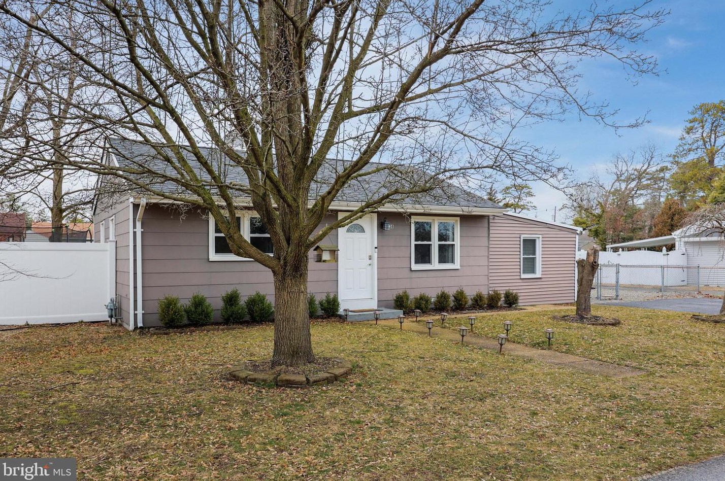 338 Neptune Ave, Beachwood, NJ 08722
