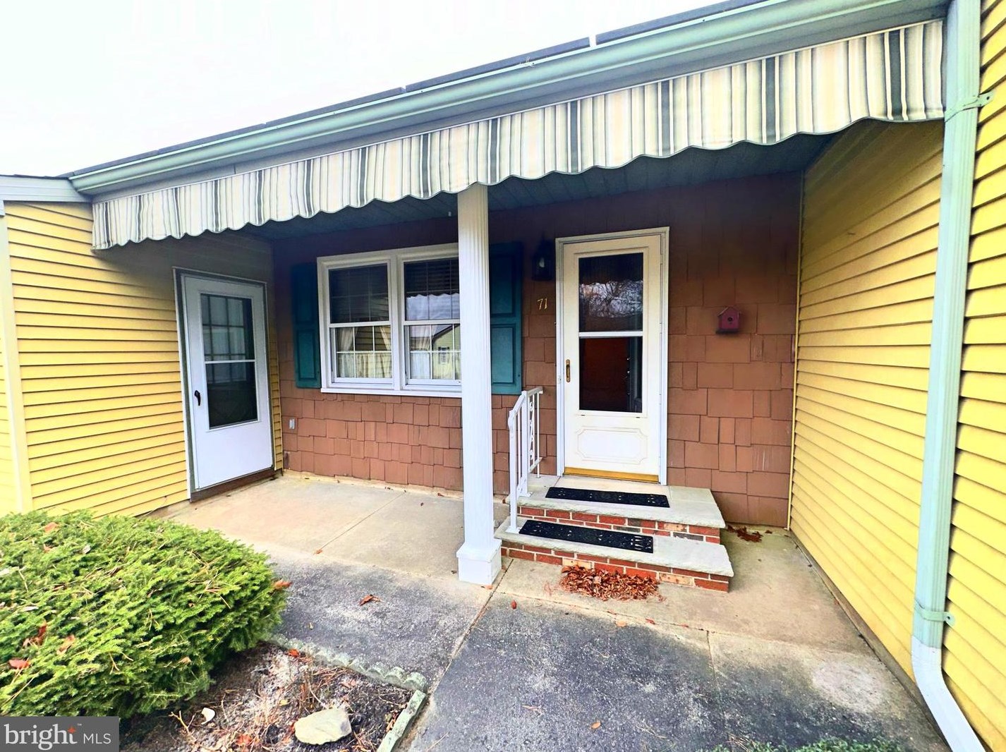 71 Falmouth Ave, Lakehurst, NJ 08759