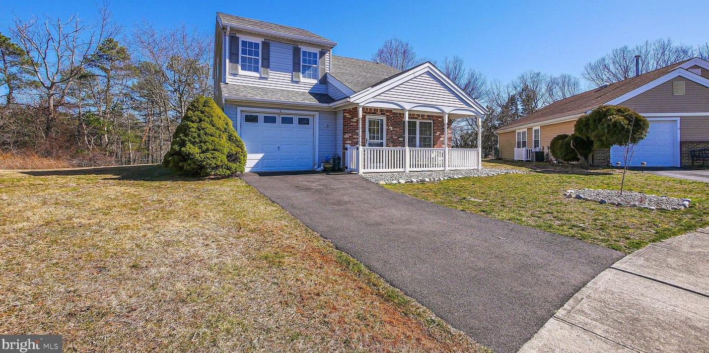 5 Elm Ct, Barnegat Township, NJ 08005