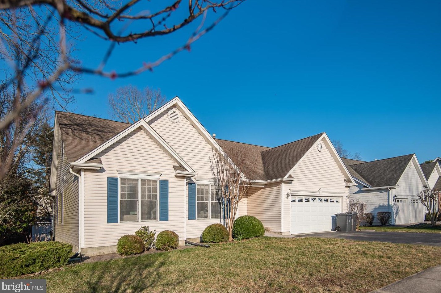 357 Chestnut Dr, Cedar Bonnet Island, NJ 08050