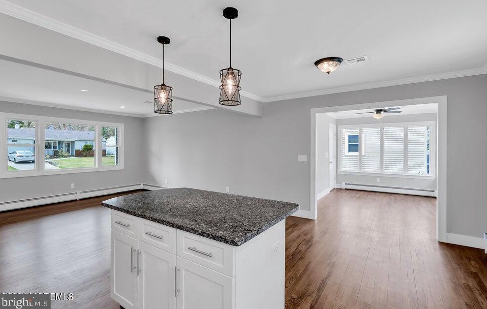 22 Edinburgh Dr, Toms River NJ  08757-4510 exterior