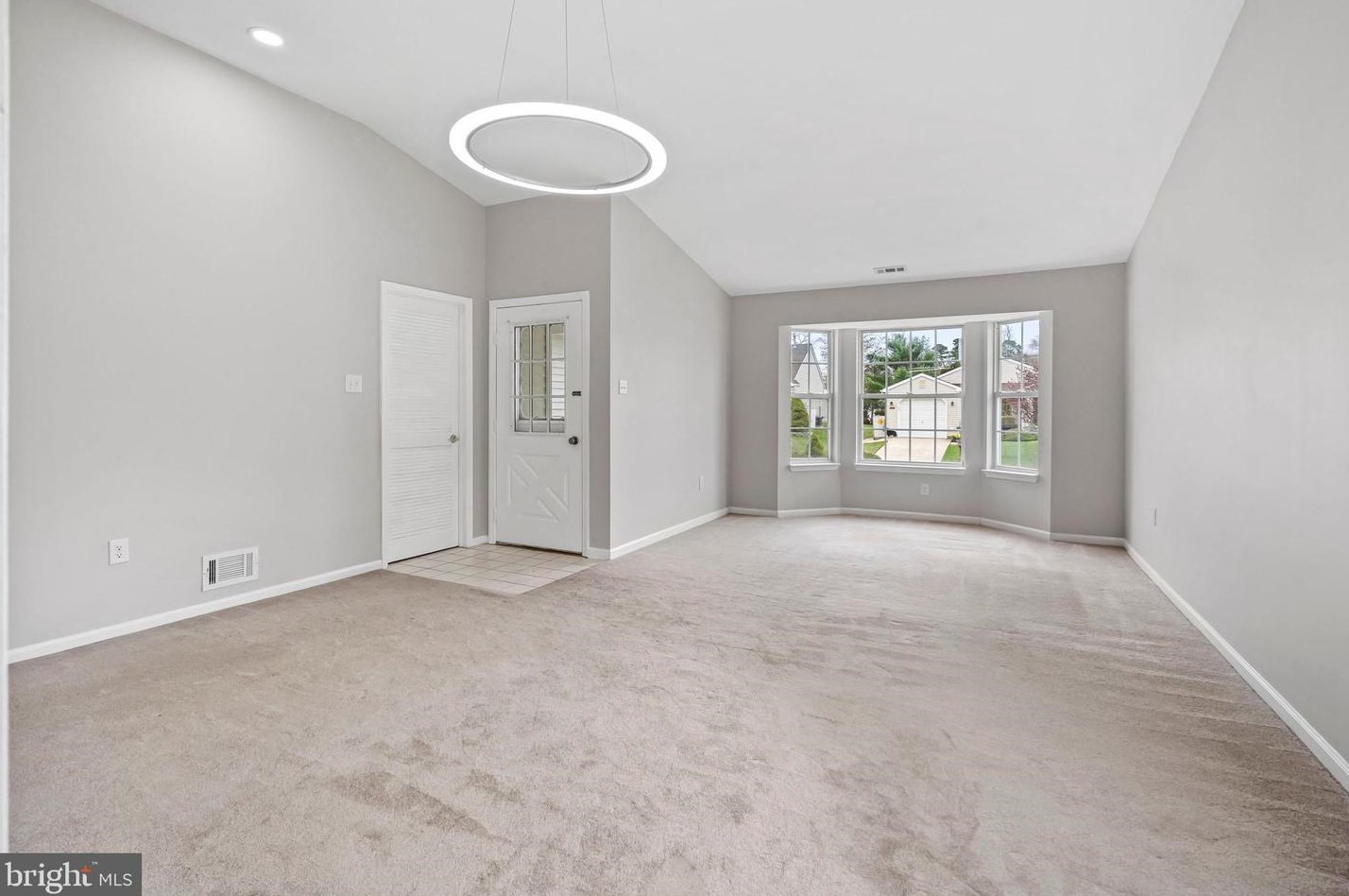105 Danbury Dr, Tuckerton, NJ 08087-1367