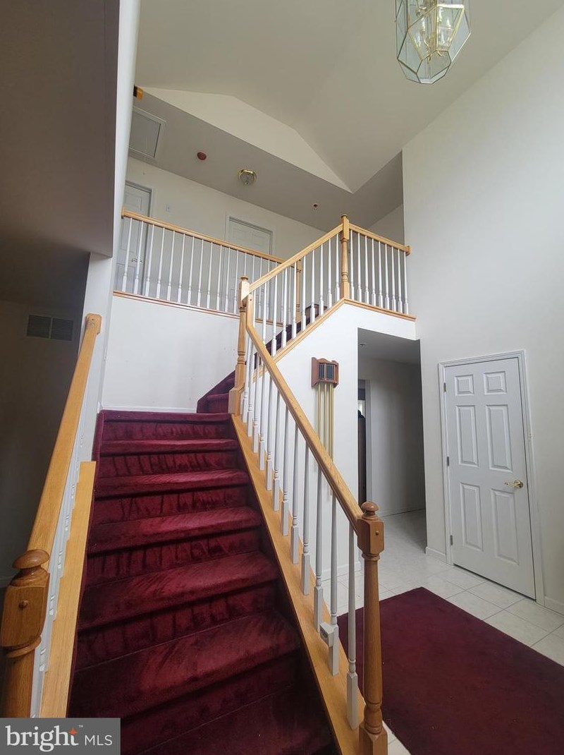 557 Lighthouse Dr, Cedar Bonnet Island, NJ 08050