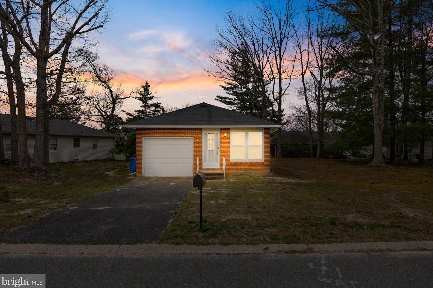 1 Magnolia Rd, Cedar Bonnet Island, NJ 08050