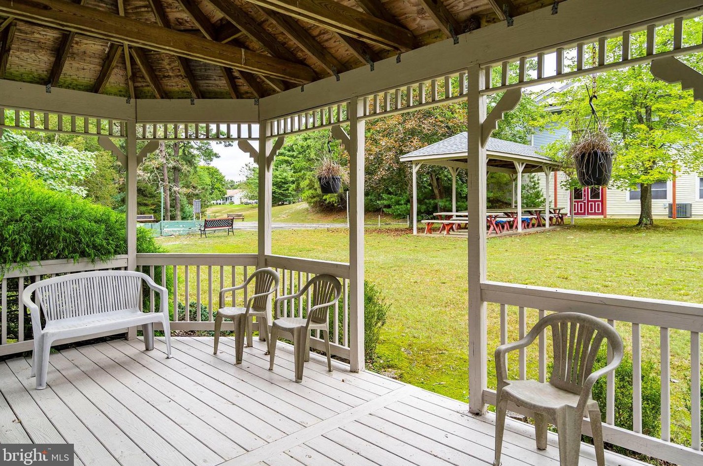 25 Willoughby Ct, Toms River NJ  08757-4701 exterior