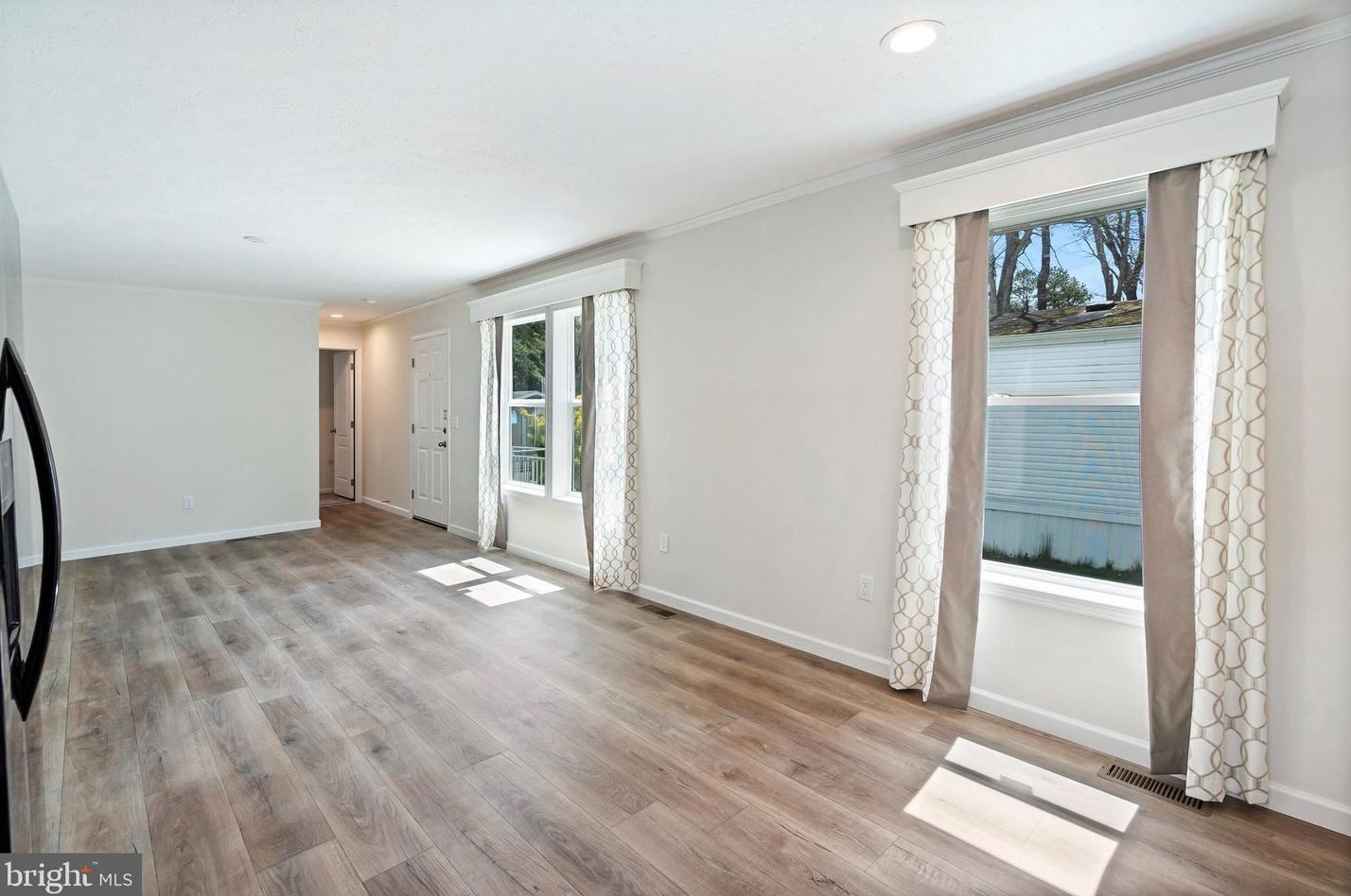 6 Lace Bark Ln, Jackson Twp NJ 08527-3035 exterior