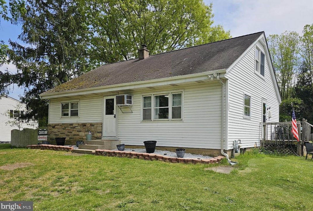 921 Monmouth Rd, Upper Freehold Township, NJ 08514