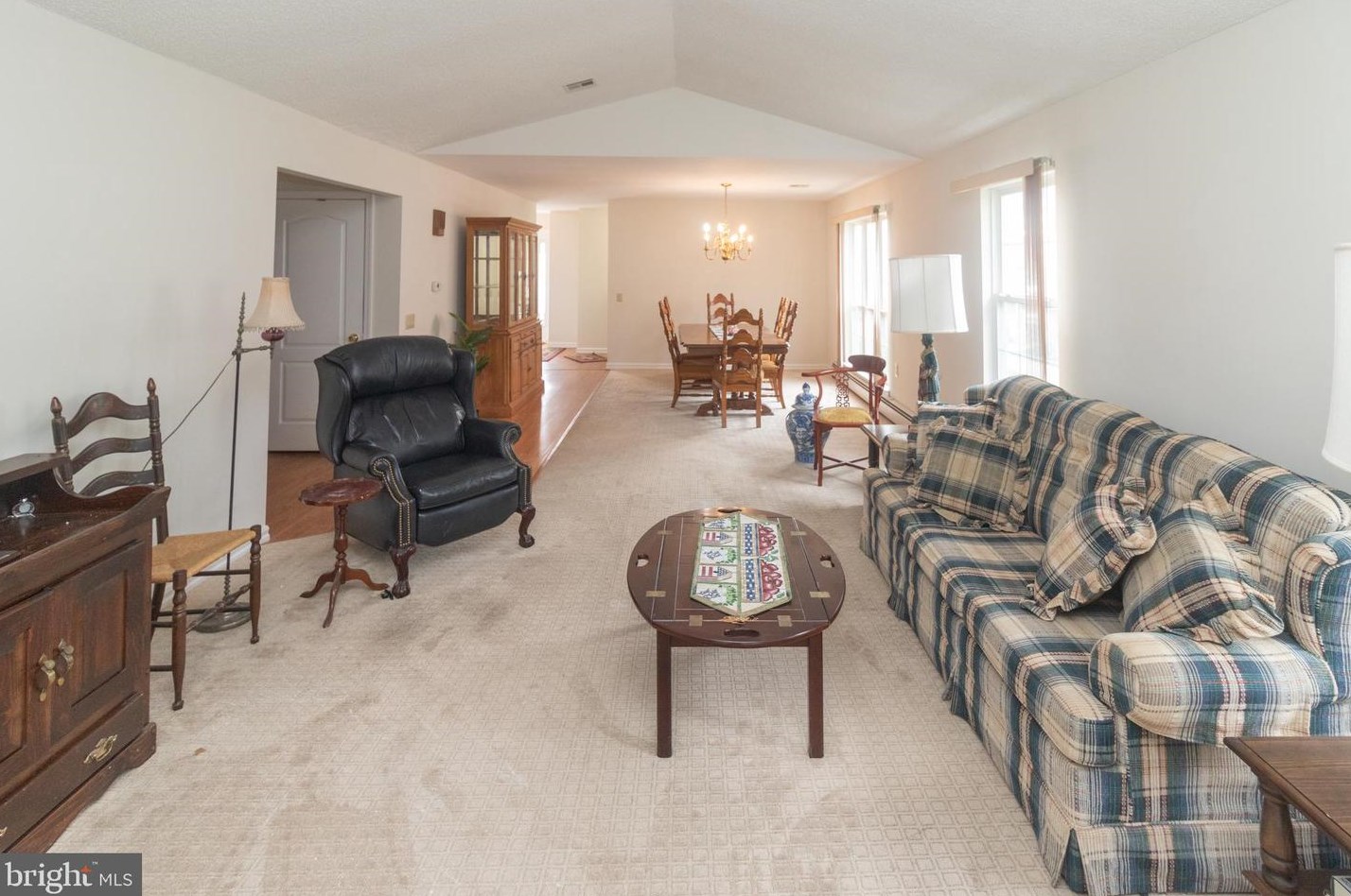 150 Canterbury Ln, Toms River NJ  08757-6589 exterior