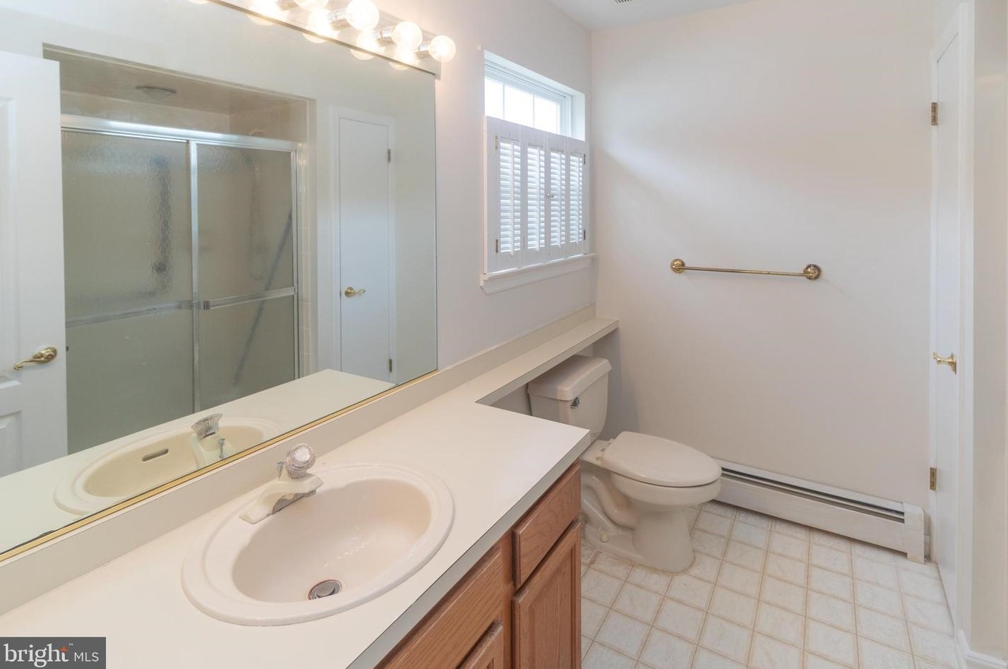 150 Canterbury Ln, Toms River NJ  08757-6589 exterior