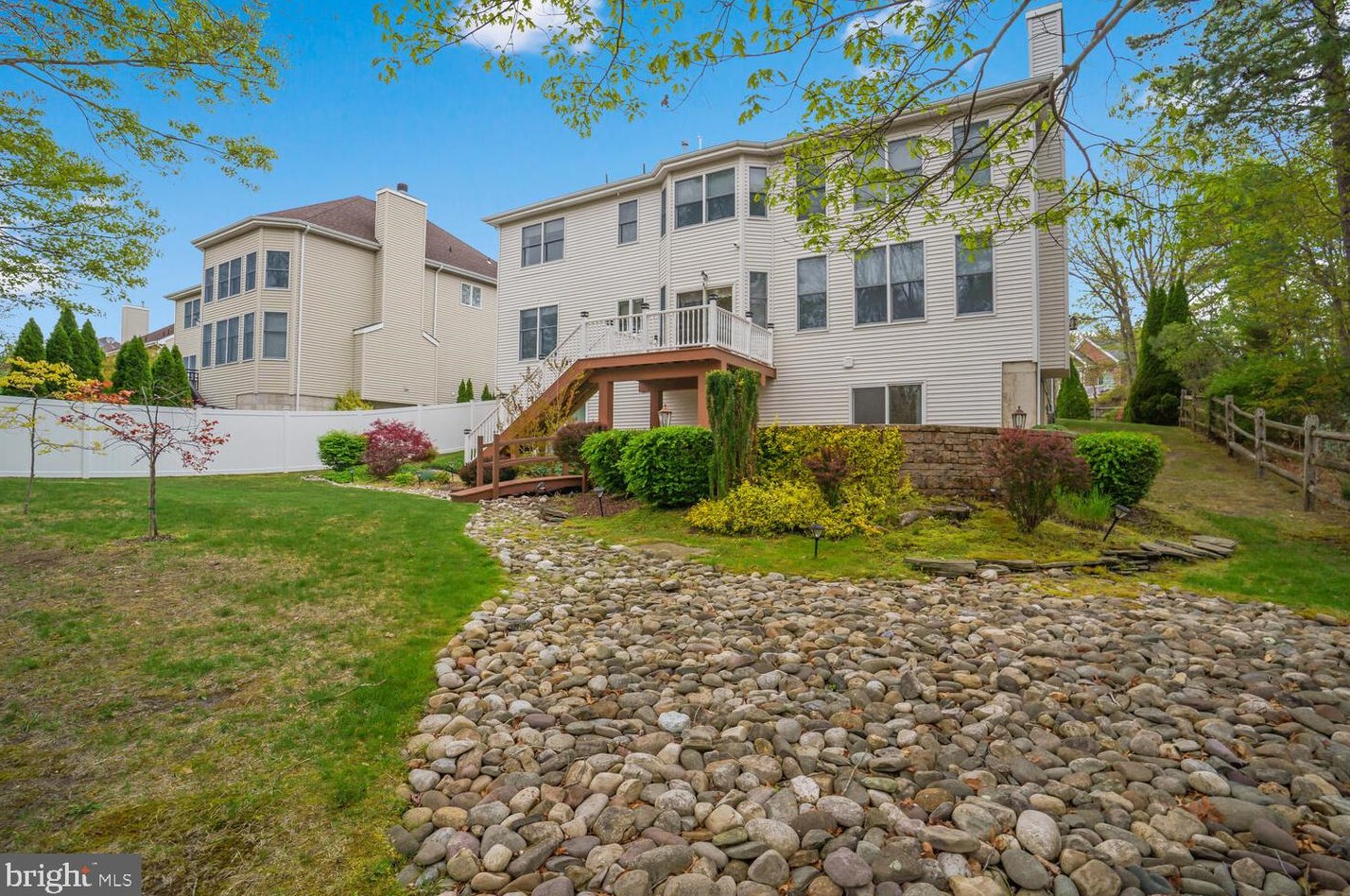 44 Harvest Way, Tuckerton NJ 08087-4043 exterior