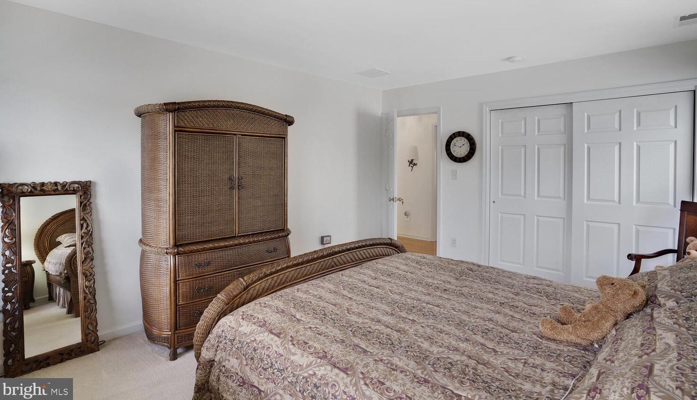 44 Harvest Way, Tuckerton NJ 08087-4043 exterior