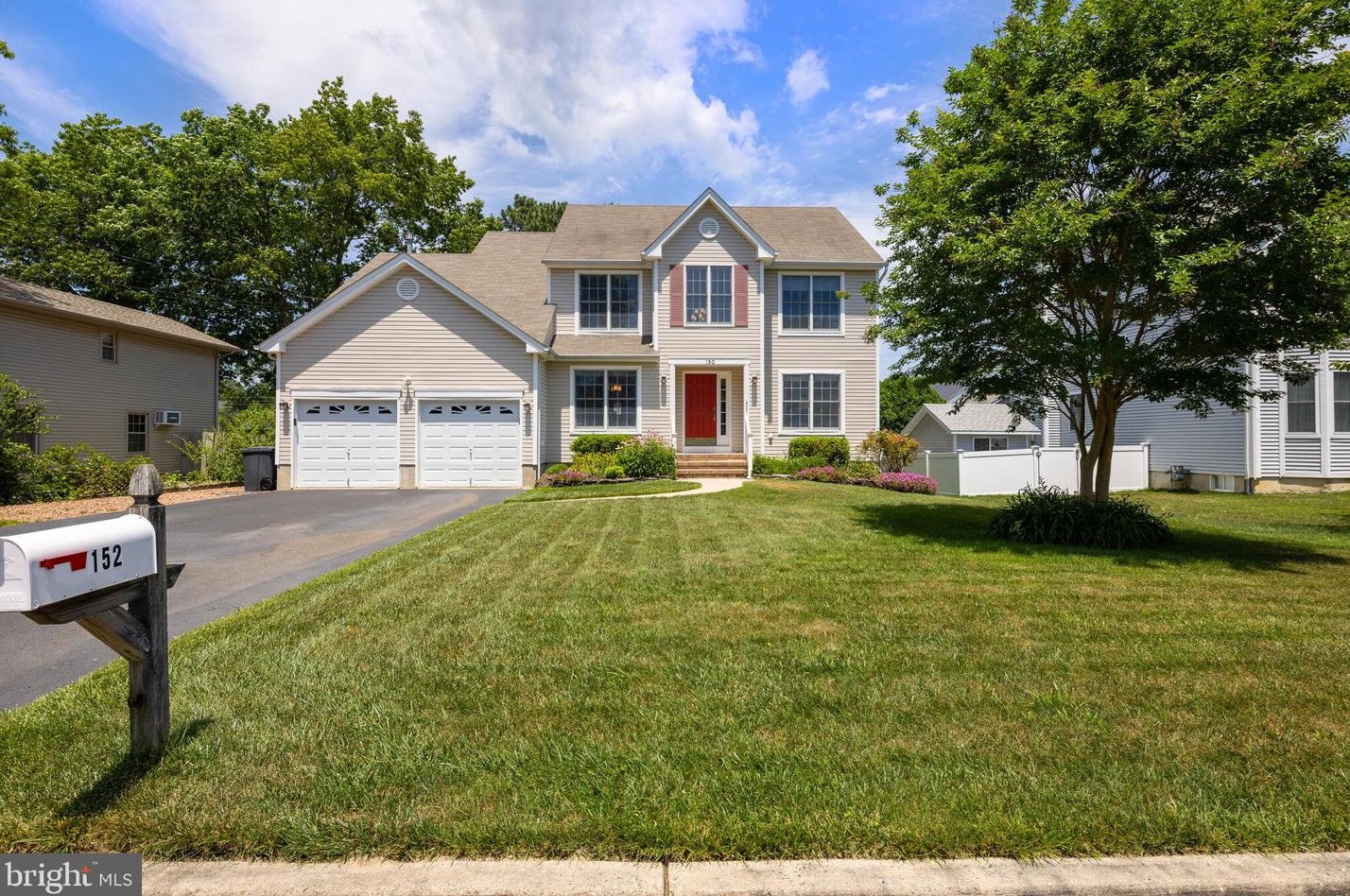 152 Seaspray Rd, Stafford Township, NJ 08050