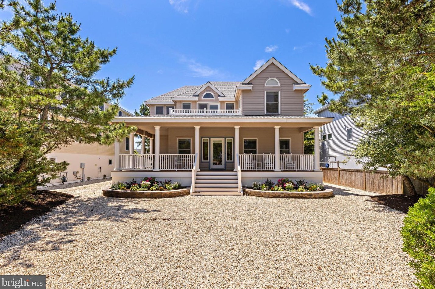 1 E 14th St, Barnegat Light, NJ 08006