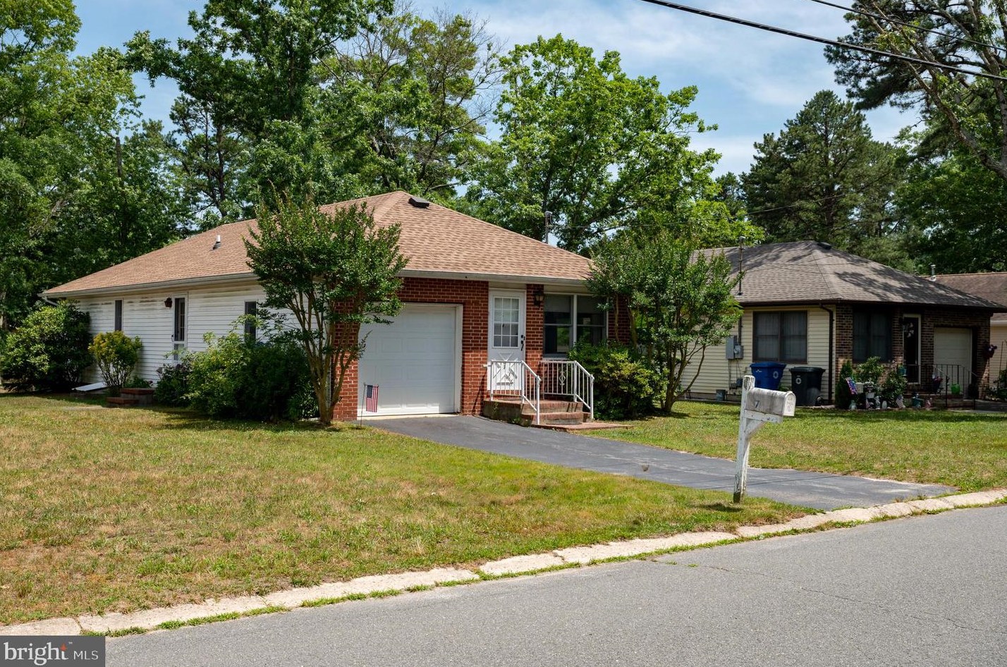 7 Dogwood Rd, Stafford Township, NJ 08050