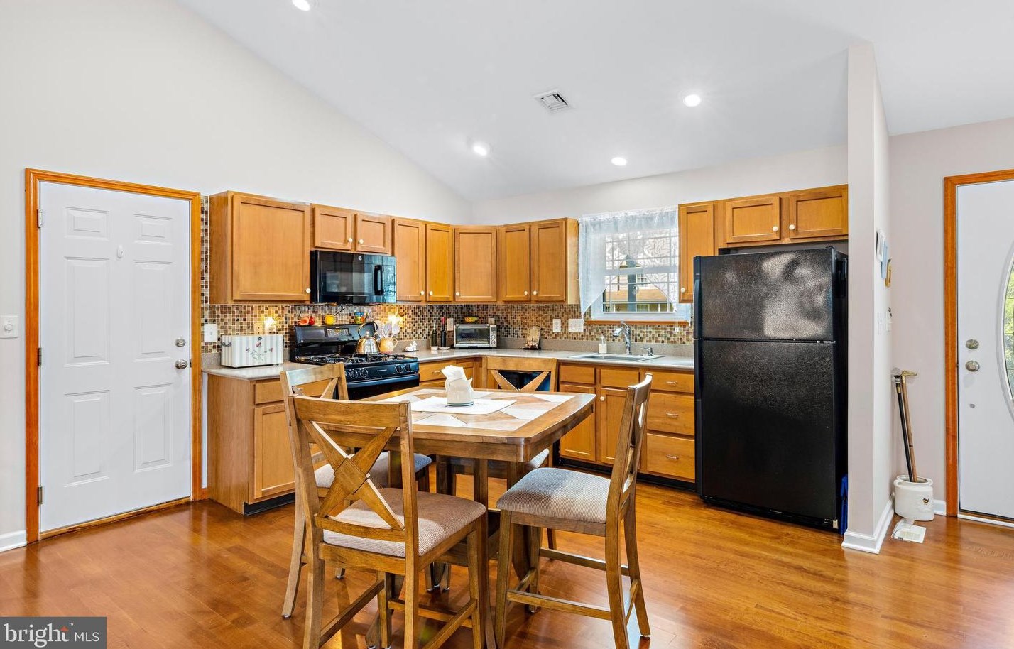 11 Hillcrest Ln, Tuckerton, NJ 08087