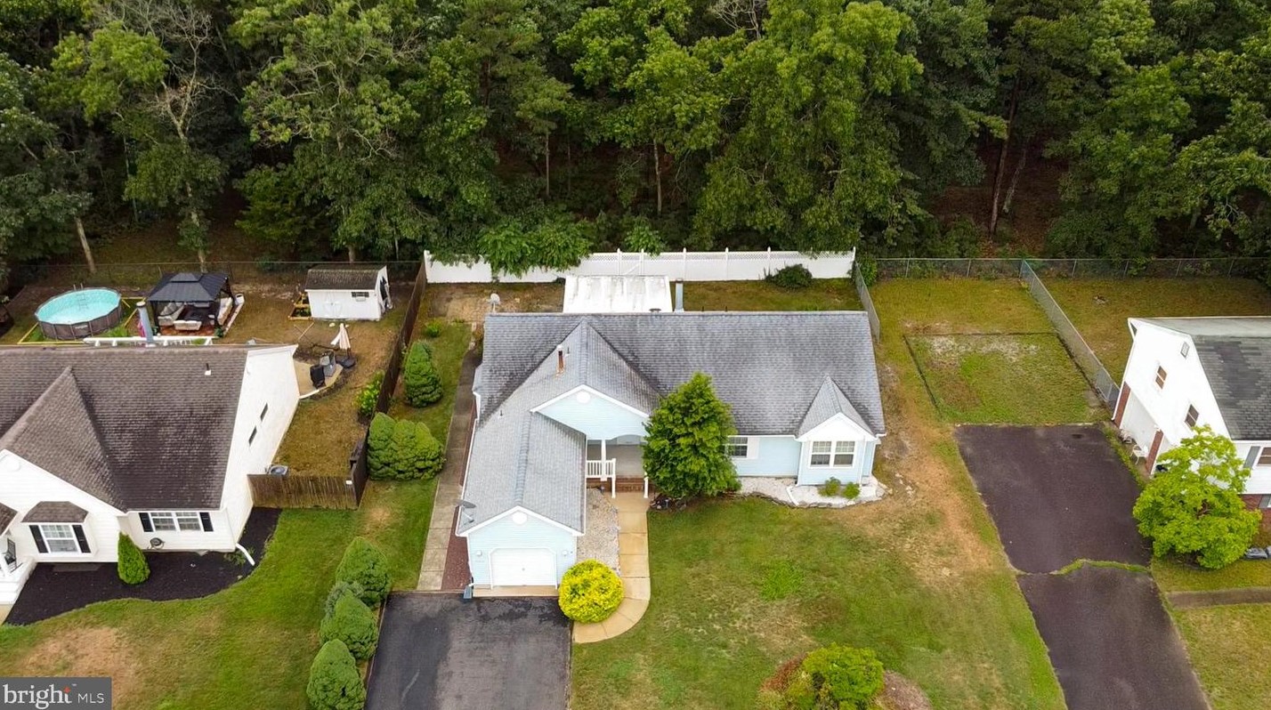 203 Sunset Dr, Lacey, NJ 08731