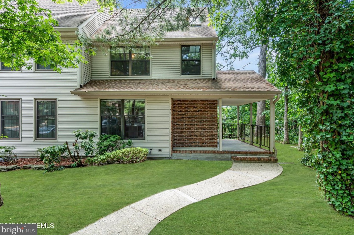 701 Bent Trl, Toms River NJ 08753-8341 exterior