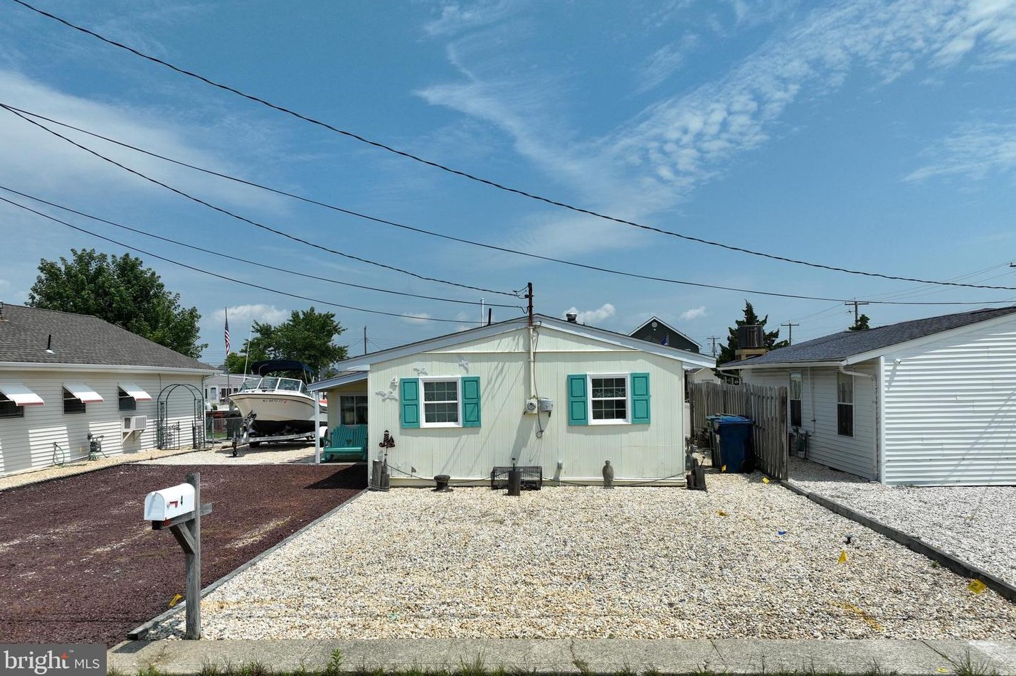 4 W Thames Rd, Tuckerton, NJ 08087